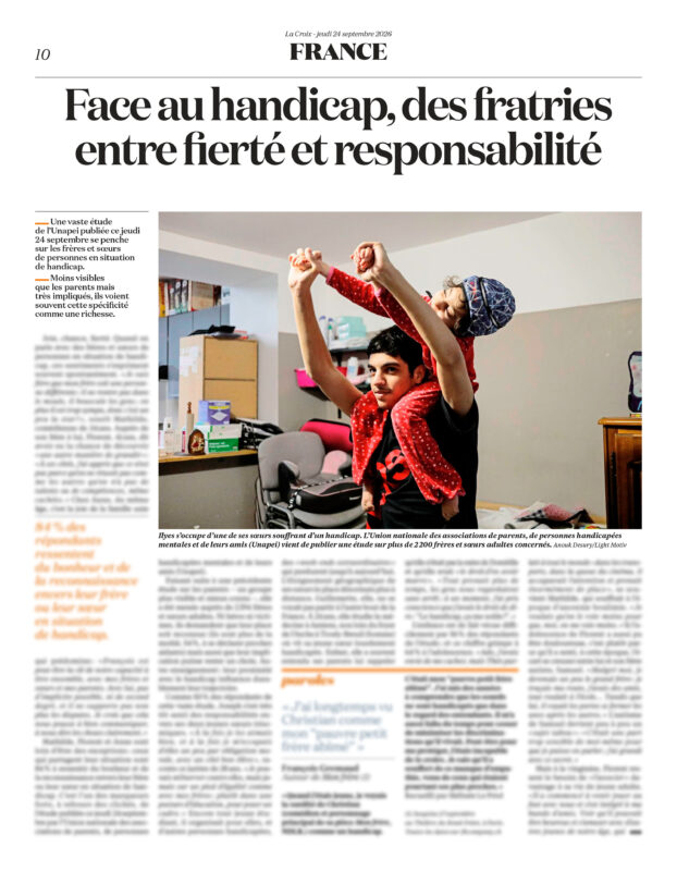 Photographie / Parution d'Anouk Desury / Light Motiv dans La Croix (24 septembre 2026) sur une étude de l’Unapei (Union nationale des associations de parents, de personnes handicapées mentales et de leurs amis) qui se penche sur les frères et sœurs de personnes en situation de handicap.